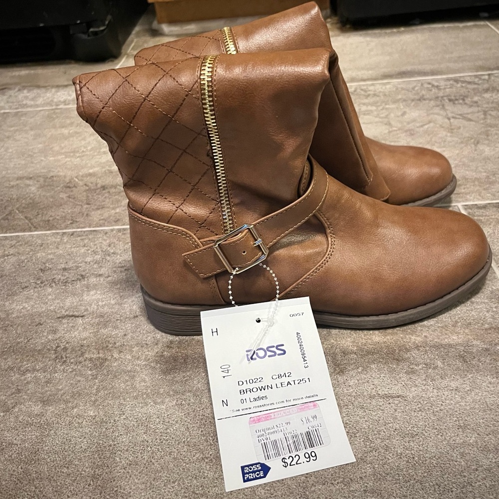 Brown Zip Up Heeled Leather Boots